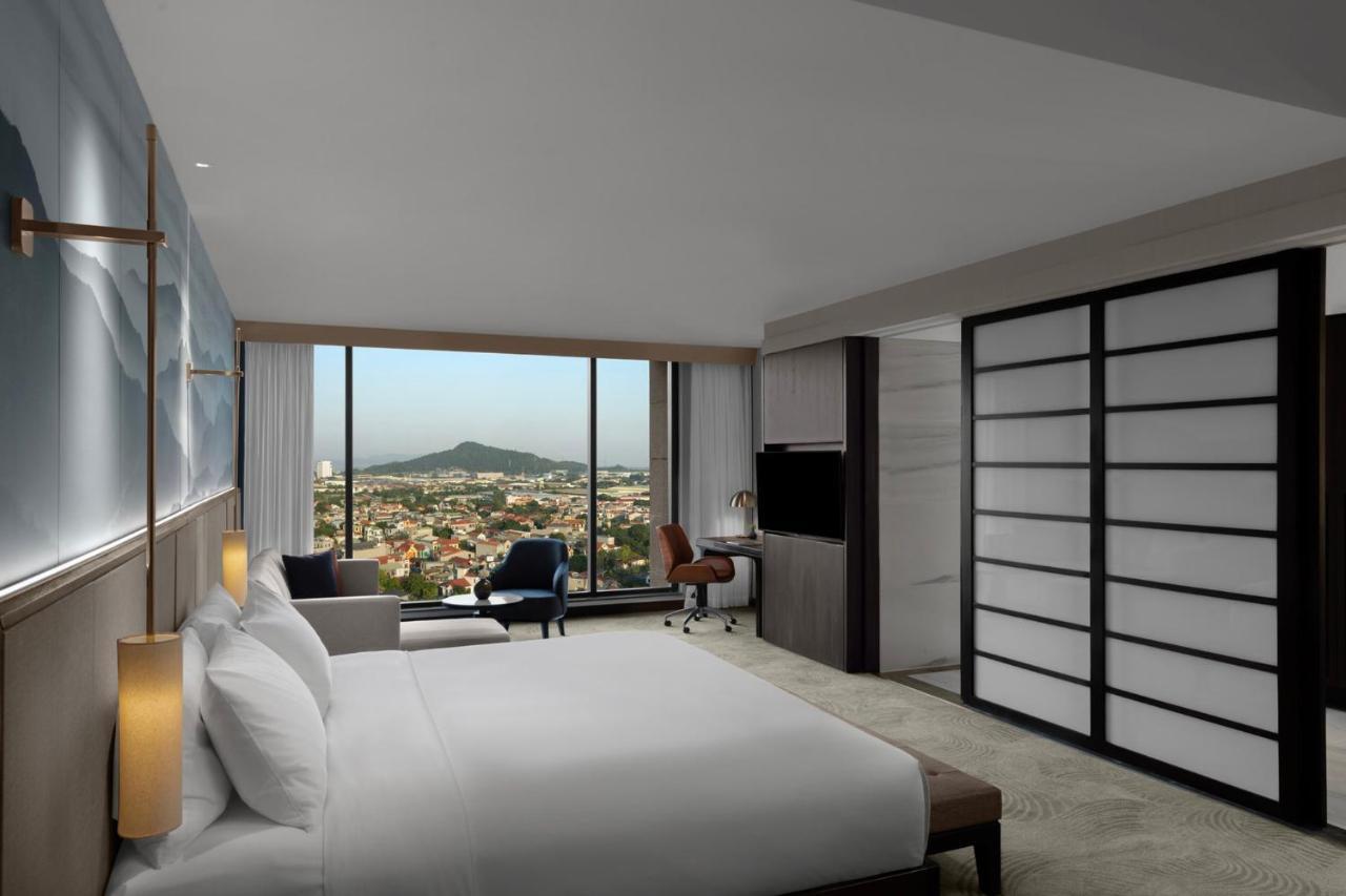 Crowne Plaza Vinh Yen City Centre By Ihg Bagian luar foto