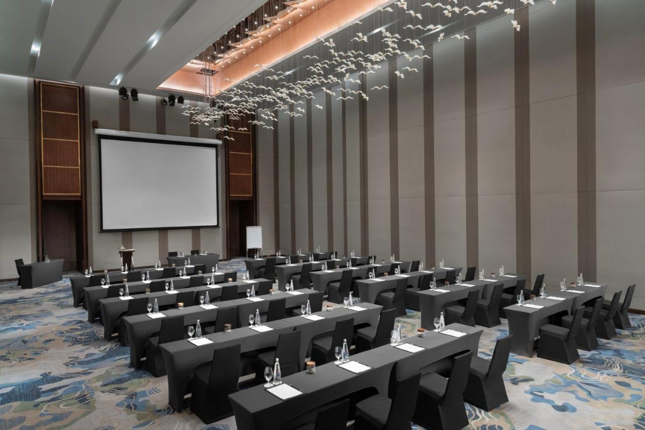 Crowne Plaza Vinh Yen City Centre By Ihg Bagian luar foto