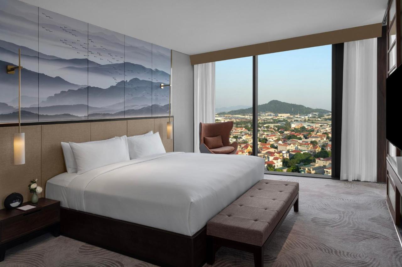 Crowne Plaza Vinh Yen City Centre By Ihg Bagian luar foto