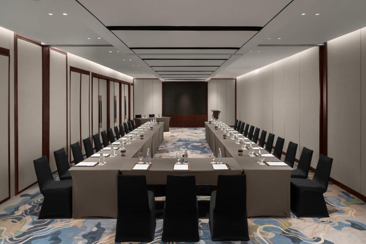Crowne Plaza Vinh Yen City Centre By Ihg Bagian luar foto