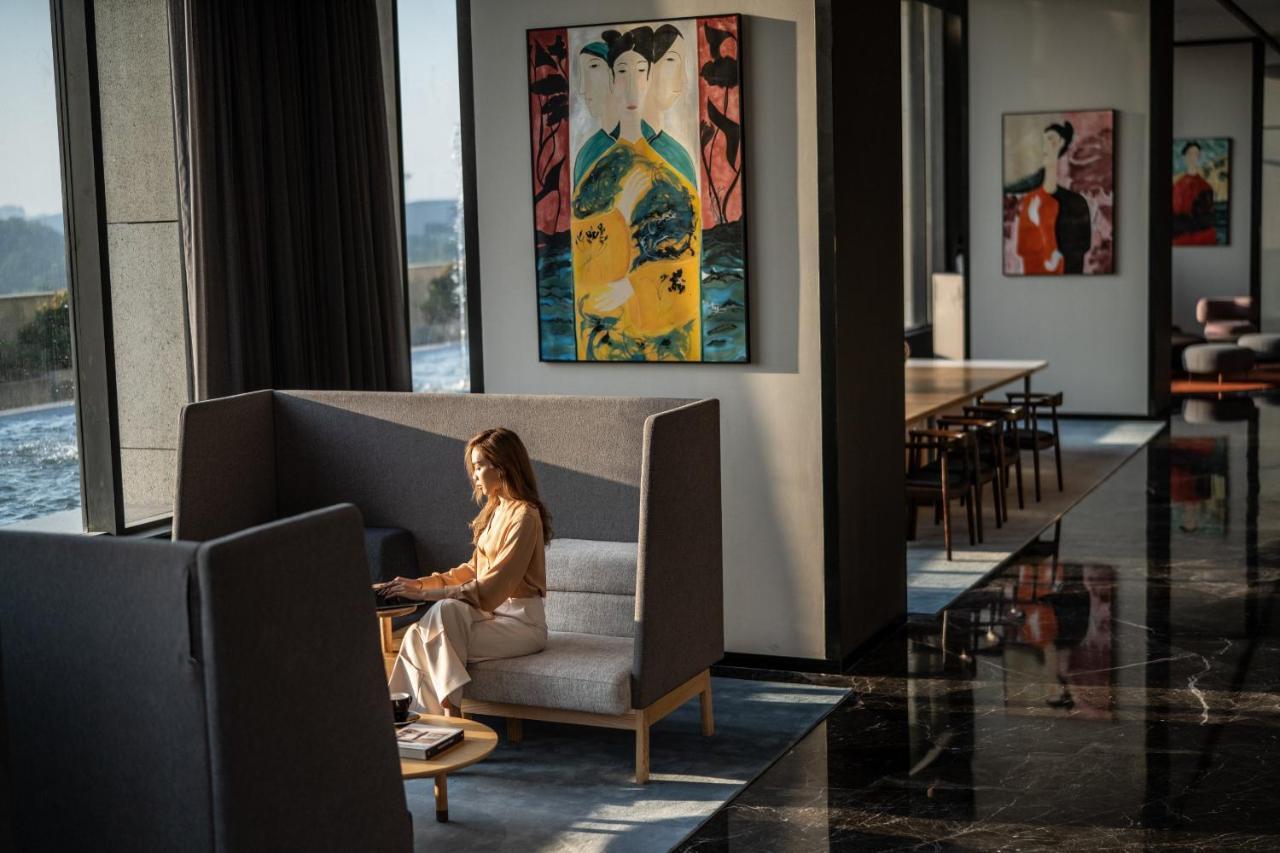 Crowne Plaza Vinh Yen City Centre By Ihg Bagian luar foto